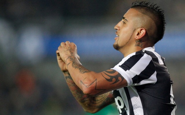 Vidal Man United Bid
