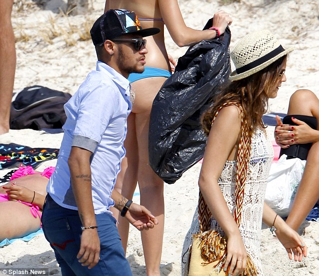 Bruna Marquezine, Neymar