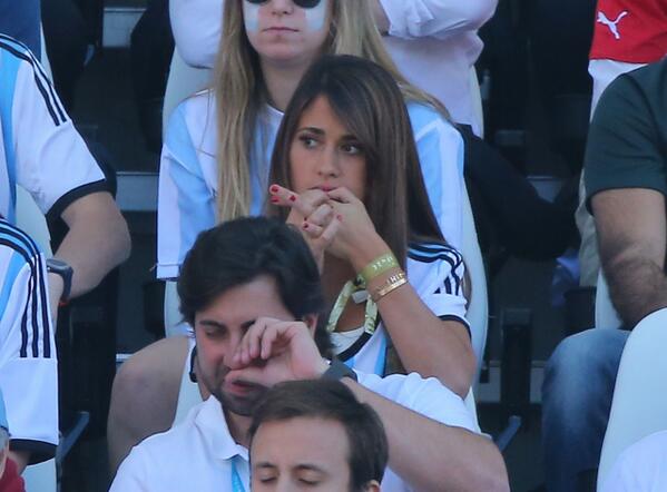 Messi WAG and child 6
