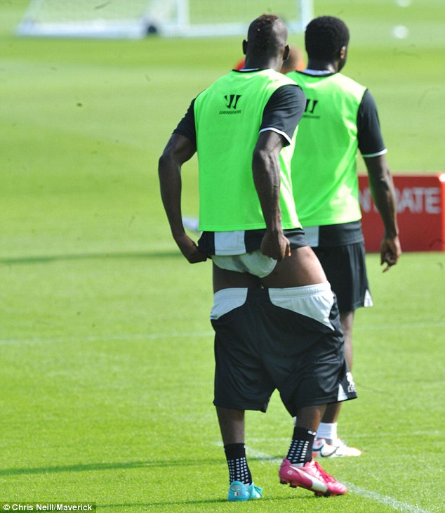 Mario Balotelli underpant issues