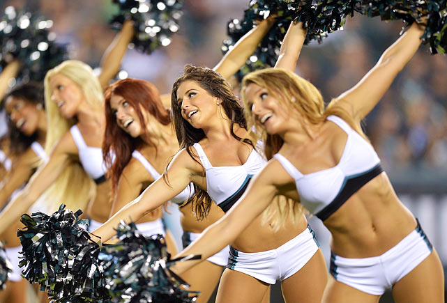 philadelphia-eagles-cheerleaders-150080664_10