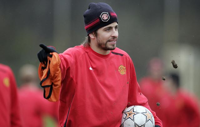 Pique Manchester United