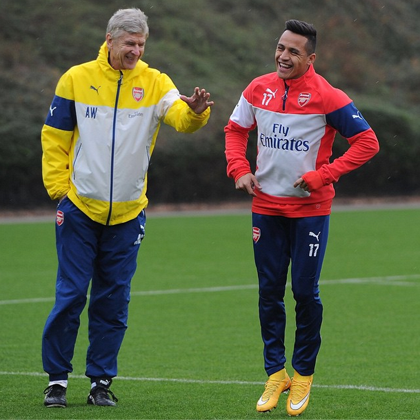 Arsene Wenger driving Alexis Sanchez wild with epic banter
