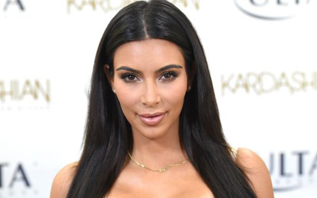 KIM KARDASHIAN