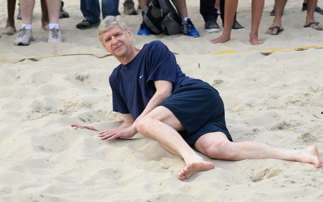 Arsene Wenger - beach babe