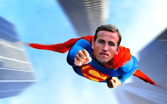 Harry Kane Tottenham Superman