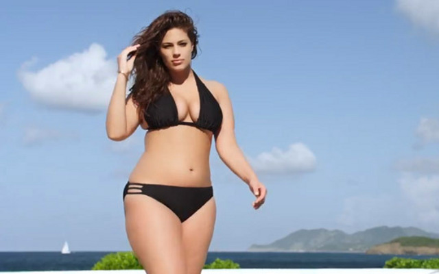 Ashley Graham Sports Illustrated 1