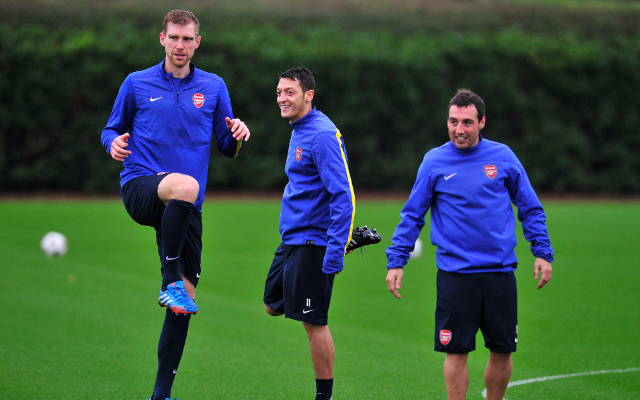 Mesut Ozil & Santi Cazorla - Arsenal