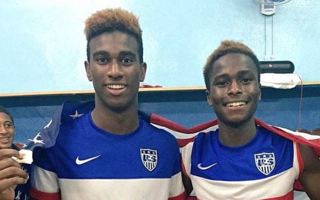 Matthew Olosunde (right)