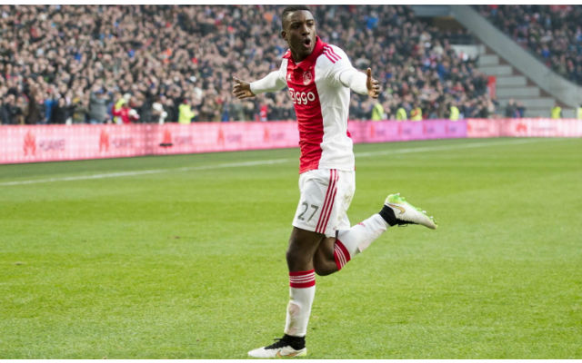 Riechedly Bazoer