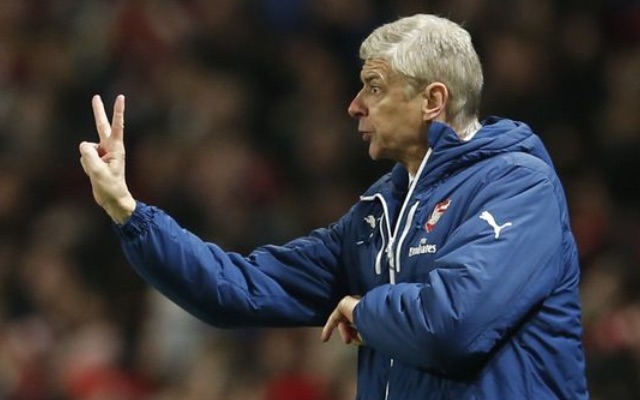 Arsene Wenger two fingers