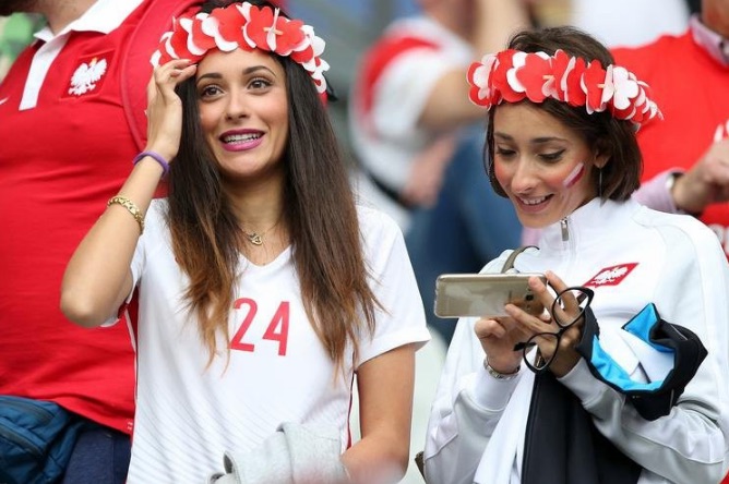 Hot Poland fans at Euro 2016