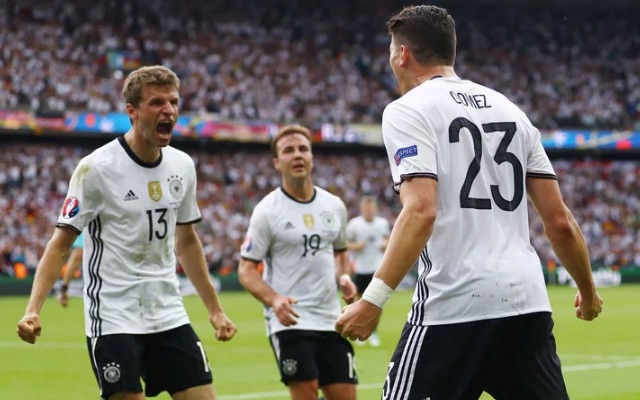 mario gomez celebrates goal vs northern ireland