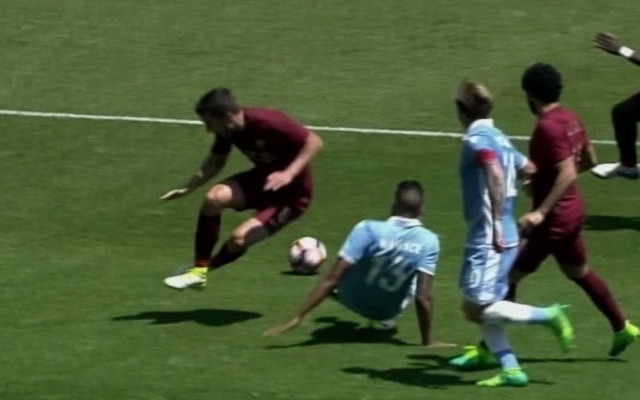 Kevin Strootman dive