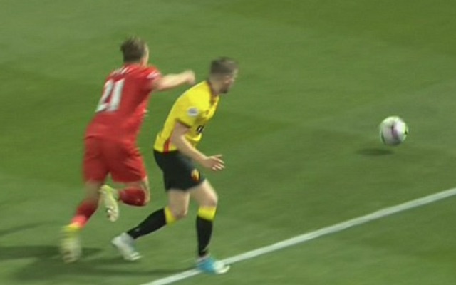 Lucas Leiva dive