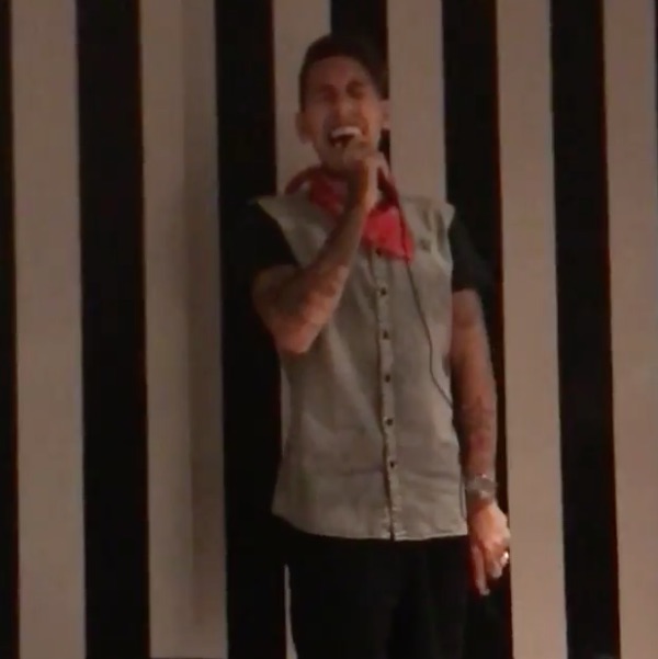 Roberto Firmino singing karaoke at his 26th birthday party