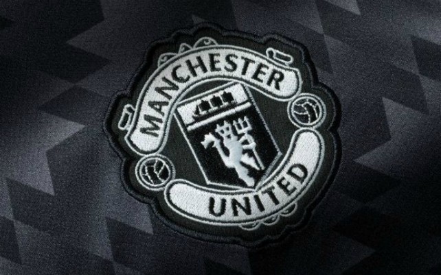 man utd badge