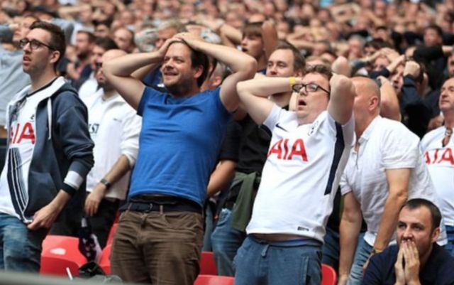 spurs fans