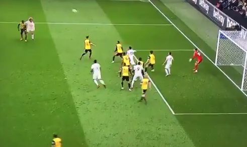 smalling goal video