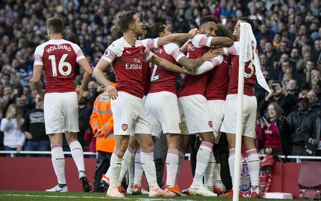 arsenal aubameyang mustafi xhaka holding