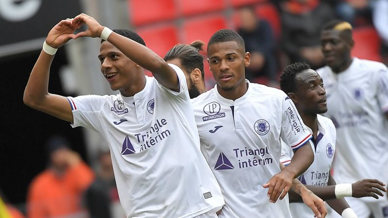 Todibo-Barcelona-transfer-news