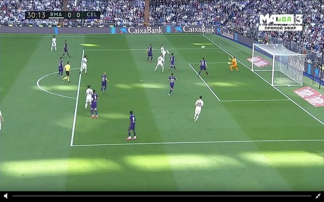 Bale-karate-kick-hits-crossbar