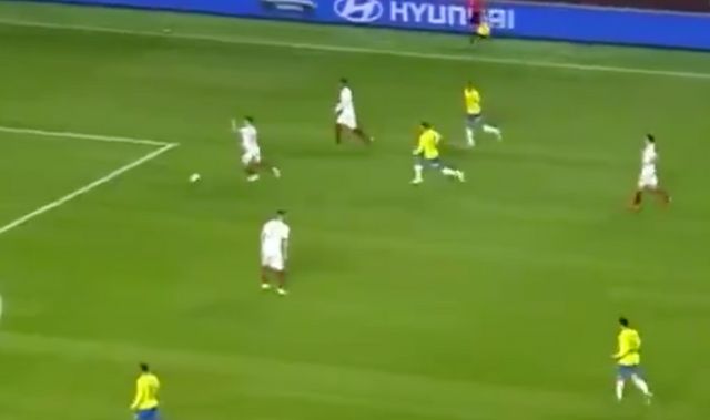 Roberto-Firmino-Brazil-goal