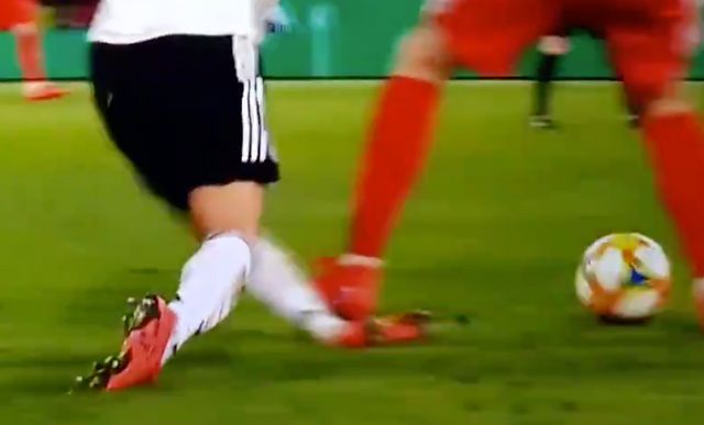 Sane-Pavkov-tackle