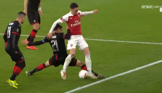 mesut-ozil-skill-vs-rennes