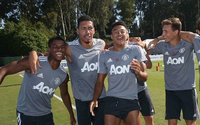 smalling-lingard-lindelof-united-training
