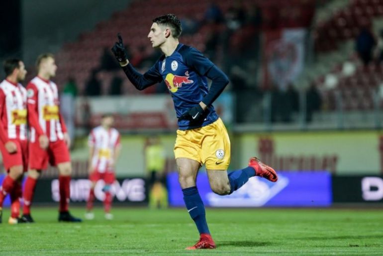 Dominik-Szoboszlai-in-action-for-Red-Bull-Salzburg
