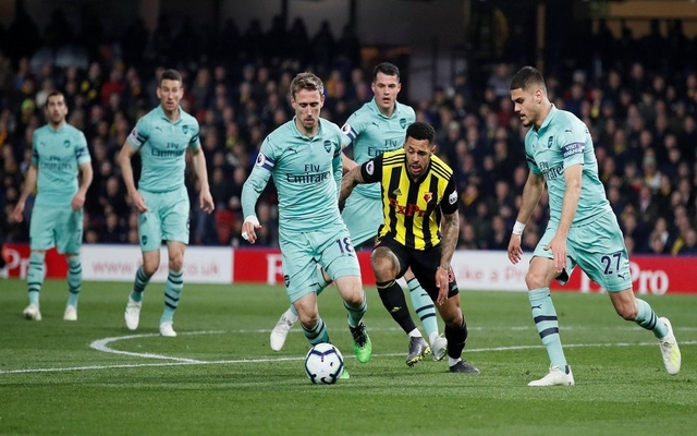 Monreal-Koscielny-Xhaka-Mhkitaryan-in-action-for-Arsenal