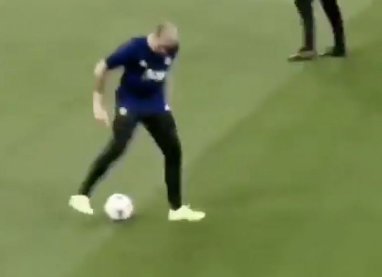 Phil-Jones-skill-fail