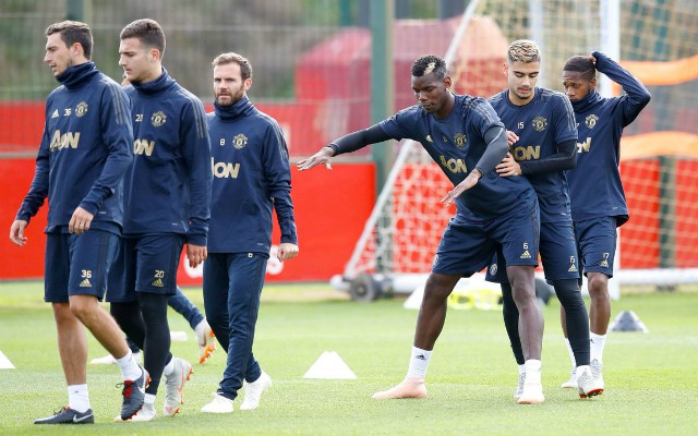 man-utd-training-mata-pogba-pereira-fred