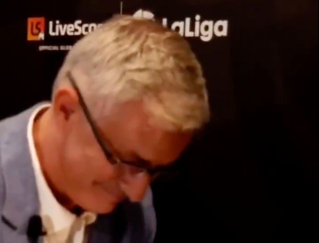 Mourinho quiz Smalling Jones