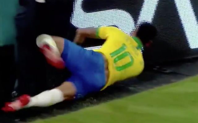 Neymar-Sanchez-challenge