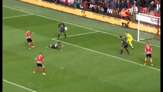robertson-tackle-video-liverpool