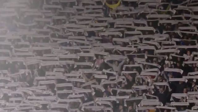 Leicester-fans-Vichai-tribute