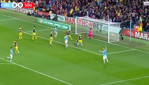 otamendi goal video