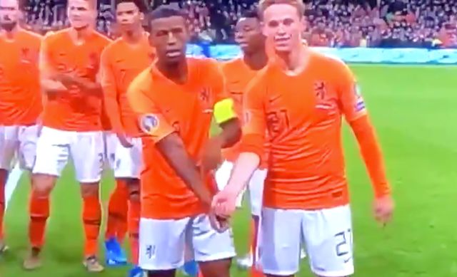 Wijnaldum De Jong anti-racism celebration