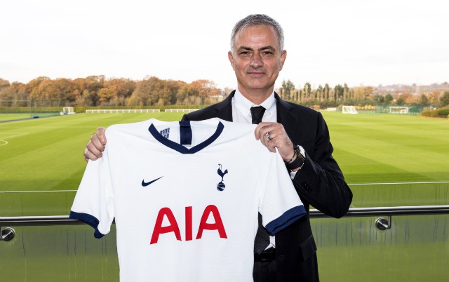 mourinho-tottenham-shirt