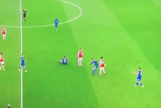 Nelson-nutmeg-Jorginho