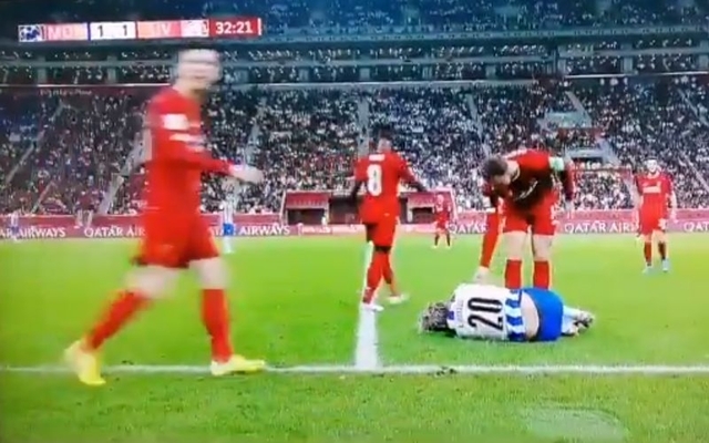 Video-Robertson-swears-during-Liverpool-vs-Monterrey