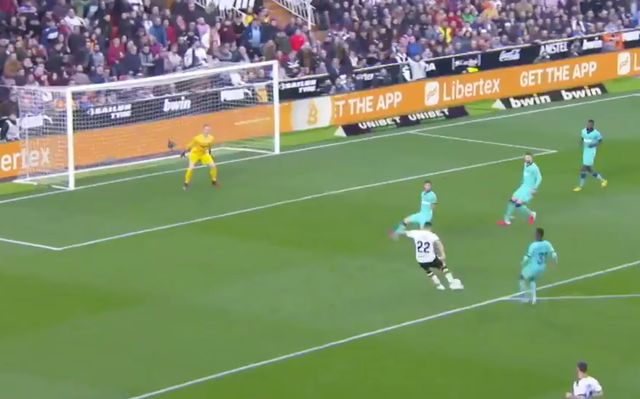 Maxi Gomez goal Valencia Barcelona