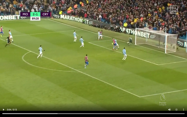 Video-Fernandinho-own-goal-for-City-vs-Palace