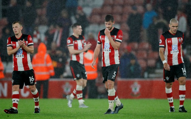 southampton-players-leicester-0-9