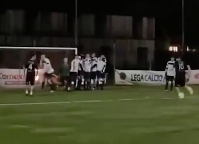 Totti-goal-free-kick