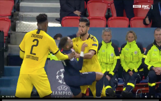 Video-Can-red-card-for-push-on-Neymar