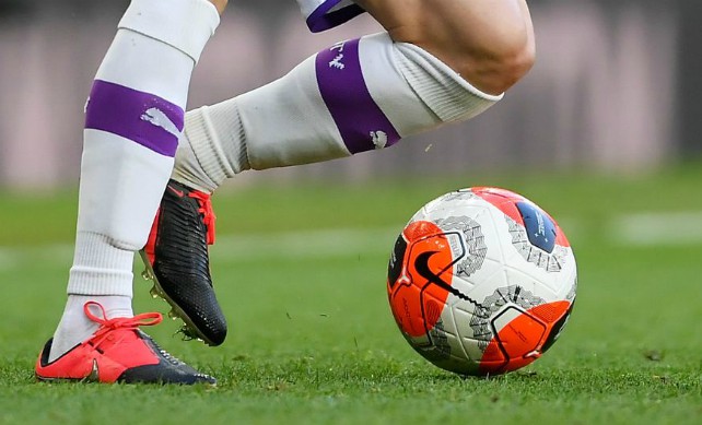 player-feet-ball