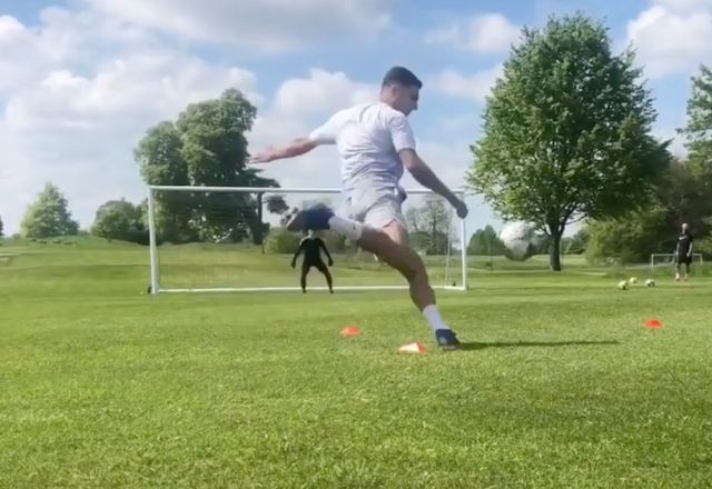 Dalot shooting drill Man Utd